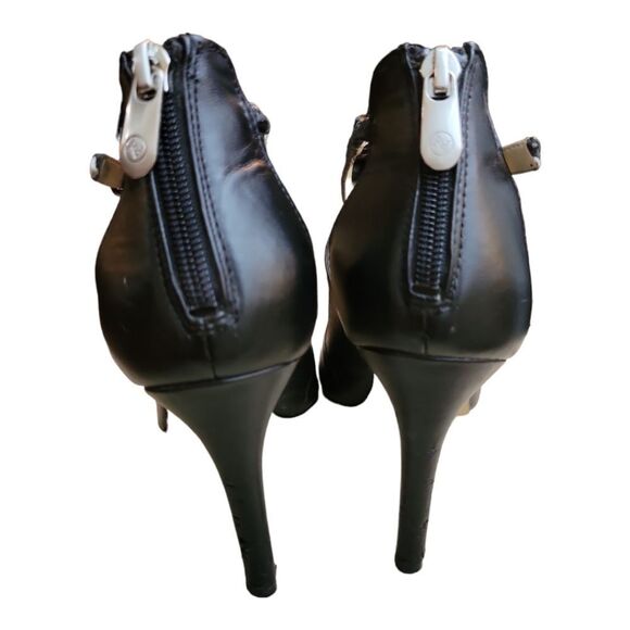 Adrienne Vittadini Black Strappy Jakob Pump Size 7.5 - Picture 4 of 8